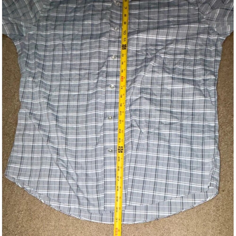 Button down - Picture 8 of 9